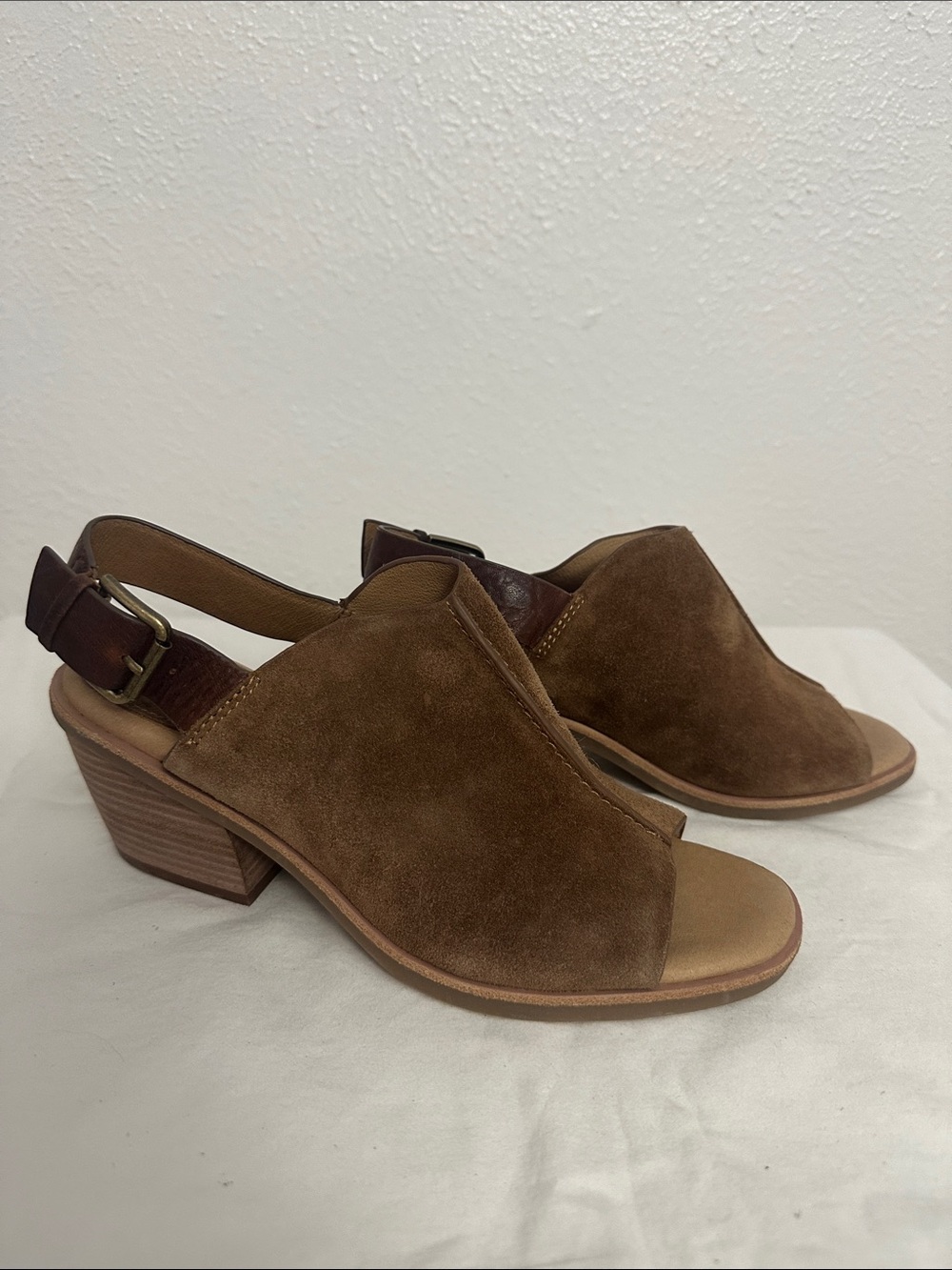 Sofft Suede Open Toe Slingback Stacked Heel Sandals